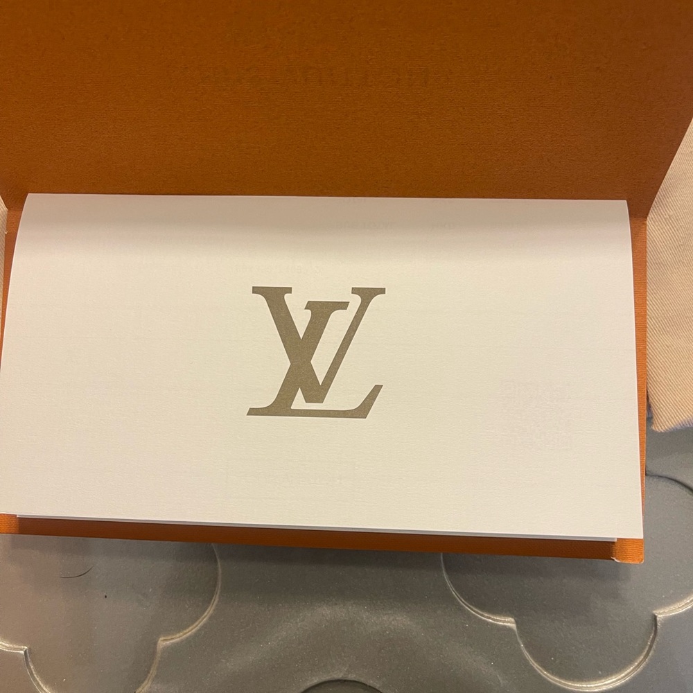 LV Runners size 13 for Sale Brand New, never worn, need to get rid of them - Picture 9 of 11